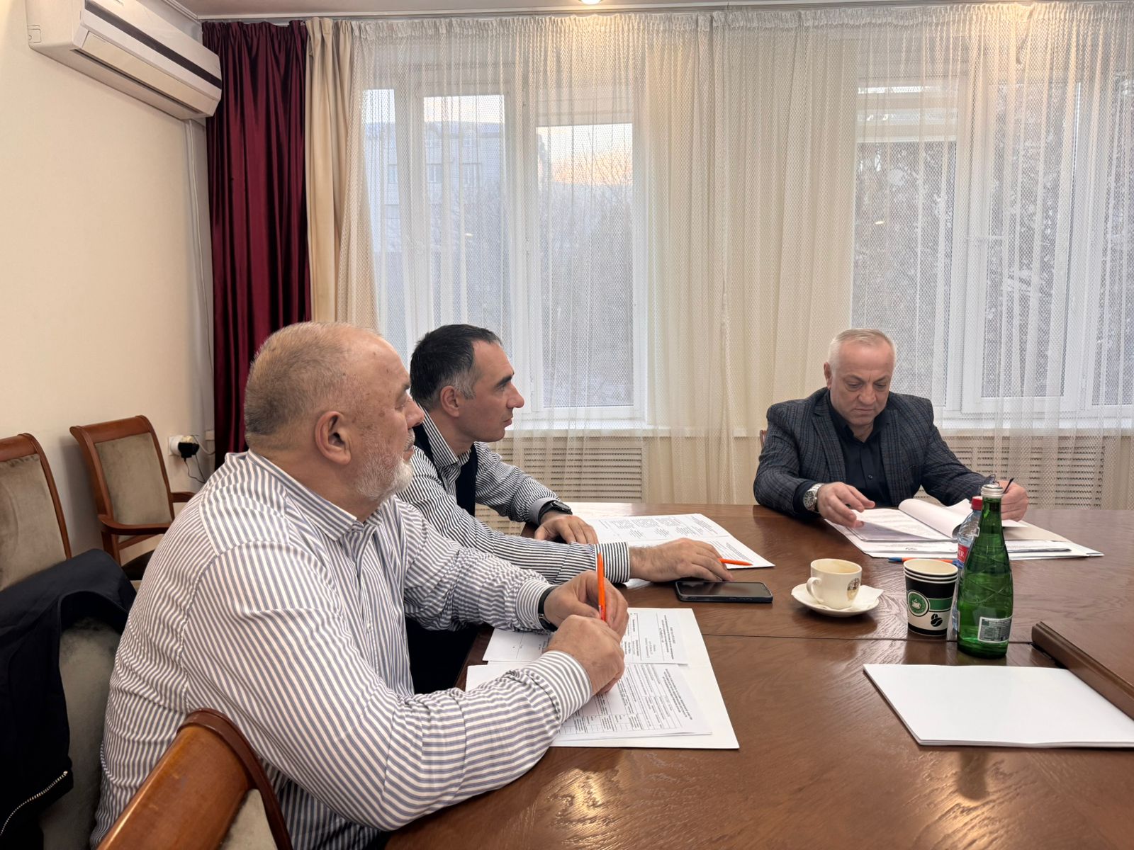 В Госжилинспекции РД состоялось  очередное заседание Лицензионной комиссии РД по лицензированию деятельности по управлению многоквартирными домами